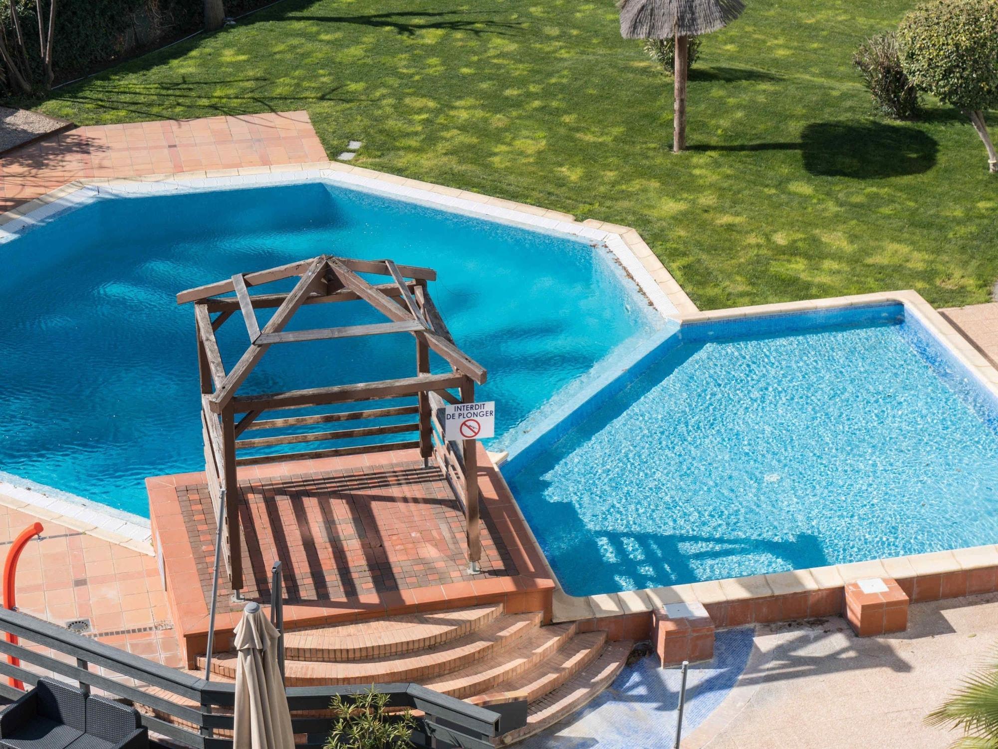 Ibis Styles Perpignan Canet En Roussillon Ngoại thất bức ảnh